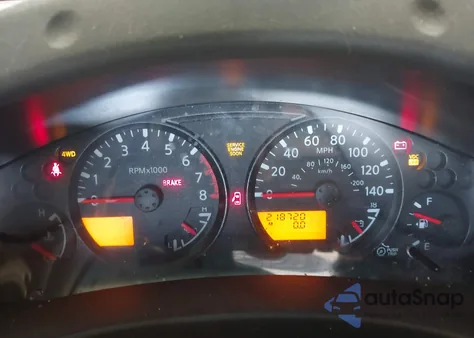 2010 Nissan Xterra Off Road z USA, uszkodzony, nr VIN 5N1AN0NWXAC514601